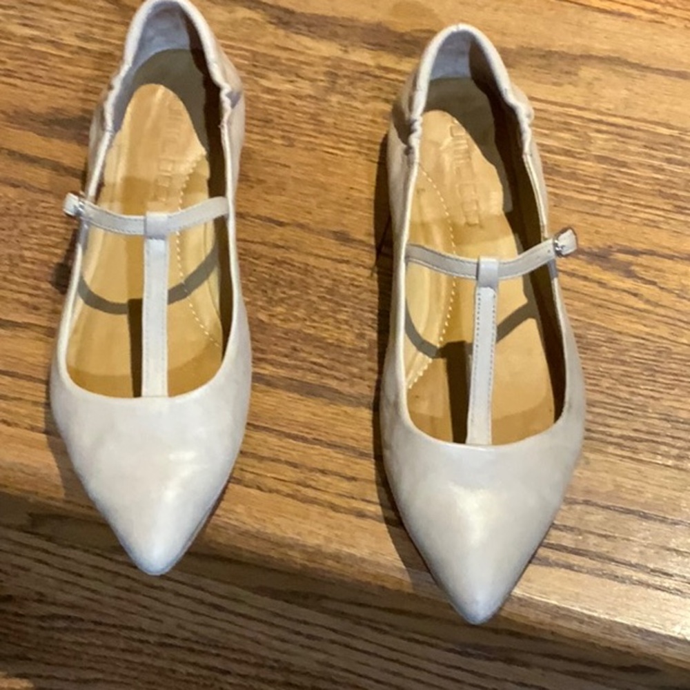 Chic Cream T-Strap Flats